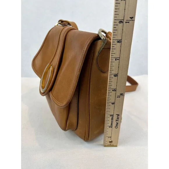 Vintage Tan Leather Crossbody Bag Gold Horseshoe Adjustable Strap - Picture 14 of 14